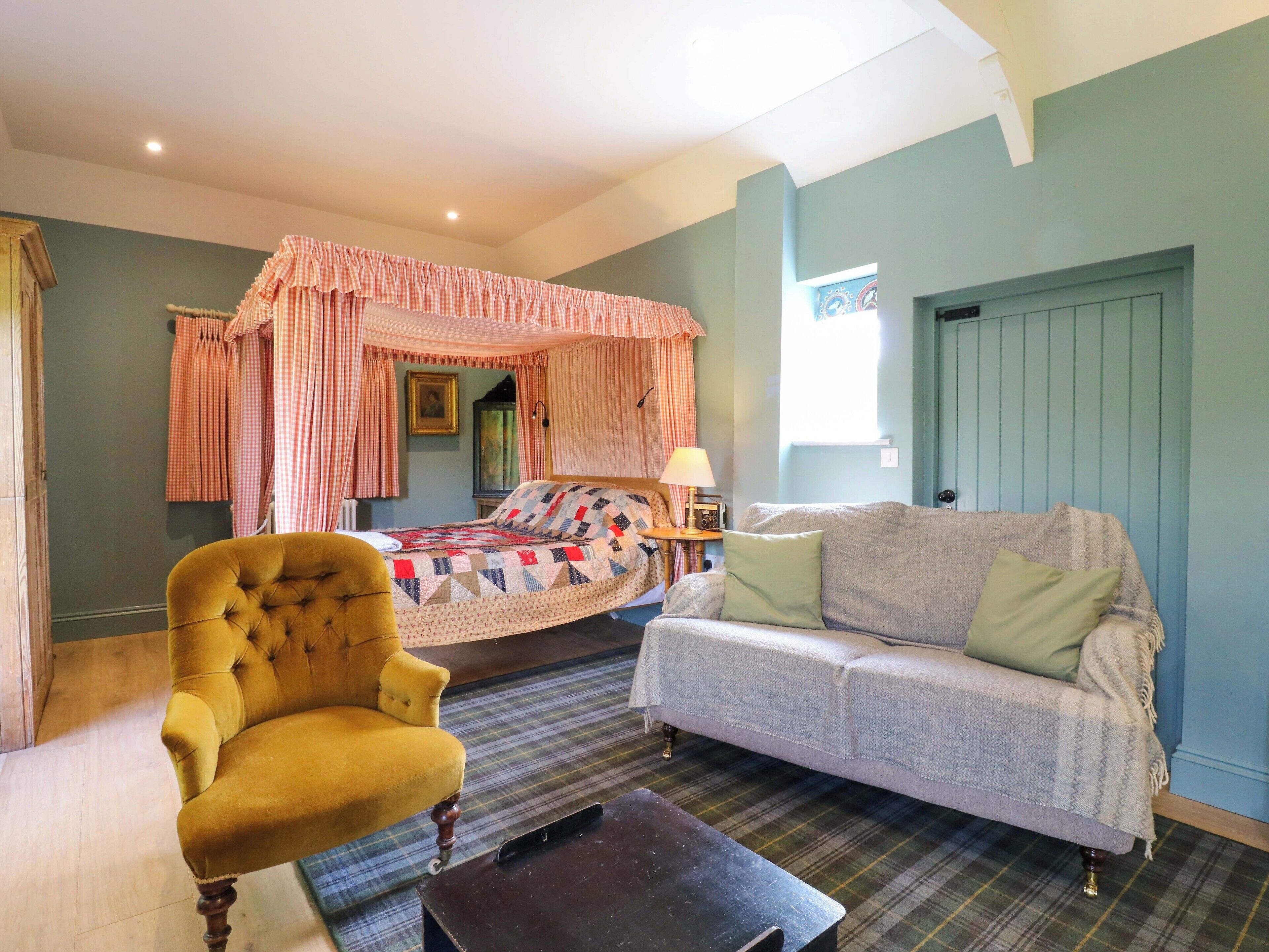 1 bedroom, individually decorated, individually furnished, free WiFi