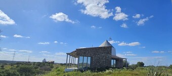 Country House 'Moinho' with Mountain View, Wi-Fi, and Air Conditioning