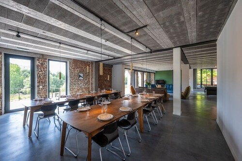 Pachthof 1860 with beautfiul surrounding close to Brussels