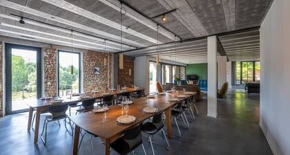 Pachthof 1860 with beautfiul surrounding close to Brussels