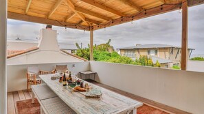 Outdoor dining - Poplar House | Comfort and style | Pool (Hermanus)