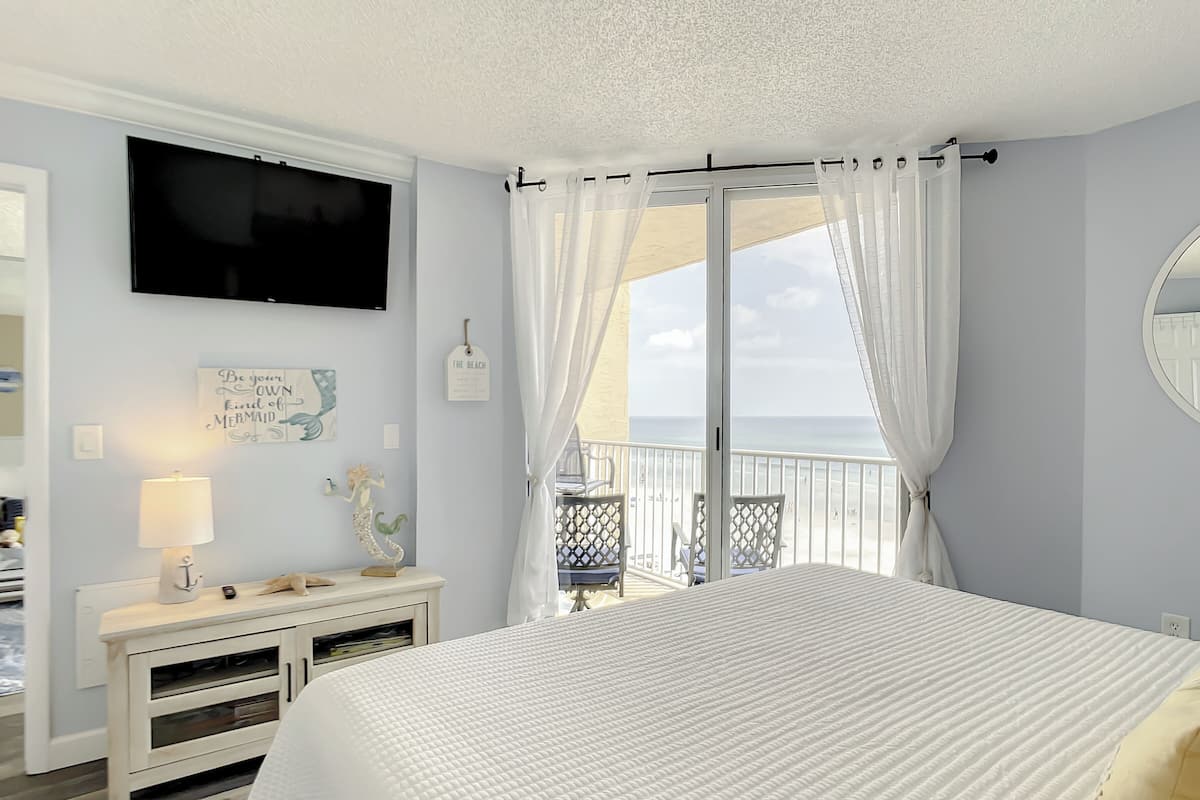 公寓客房, 多張床, 陽台, 海景 (Oceania Beach Club 505) | 2 間臥室、獨特裝潢、布置獨特、床單