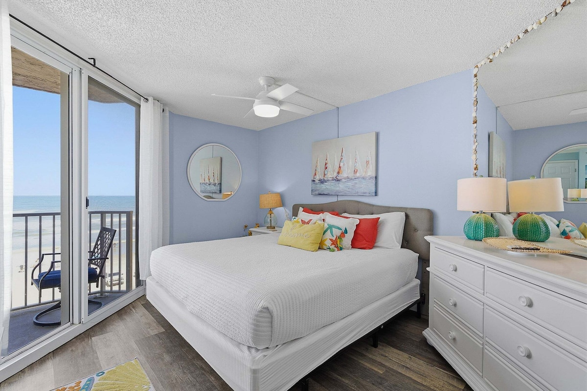 Appart'hÎtel, plusieurs lits, balcon, vue océan (Oceania Beach Club 505) | 2 chambres, décoration personnalisée, ameublement personnalisé