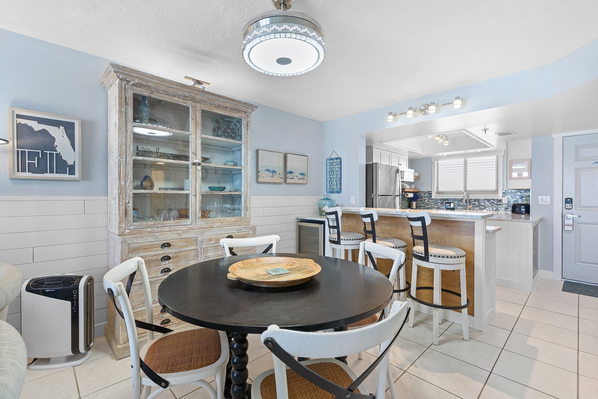 Apartment, Mehrere Betten, Balkon, Meerblick (Oceania Beach Club 603) | Speisen