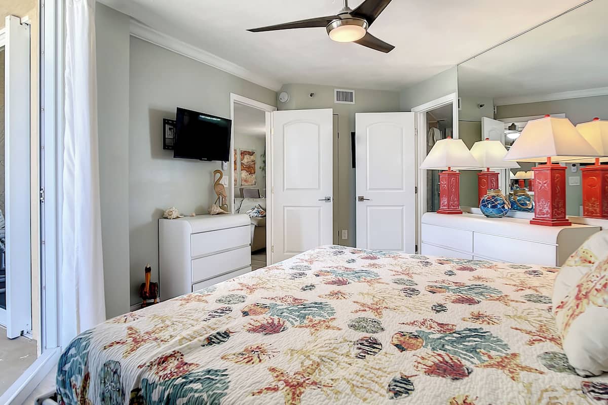 2 habitaciones, decoración personalizada y muebles diferentes