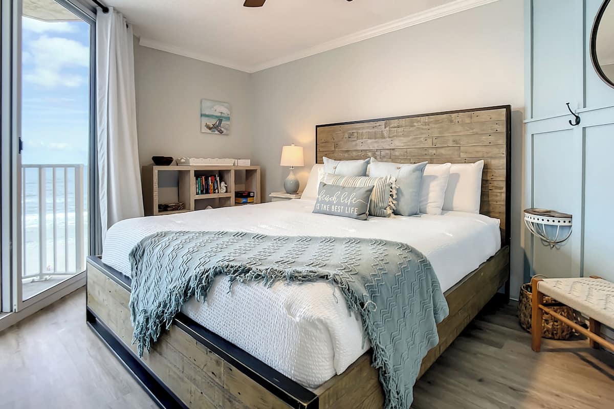 公寓客房, 多張床, 陽台, 海景 (Oceania Beach Club 605) | 2 間臥室、獨特裝潢、布置獨特、床單