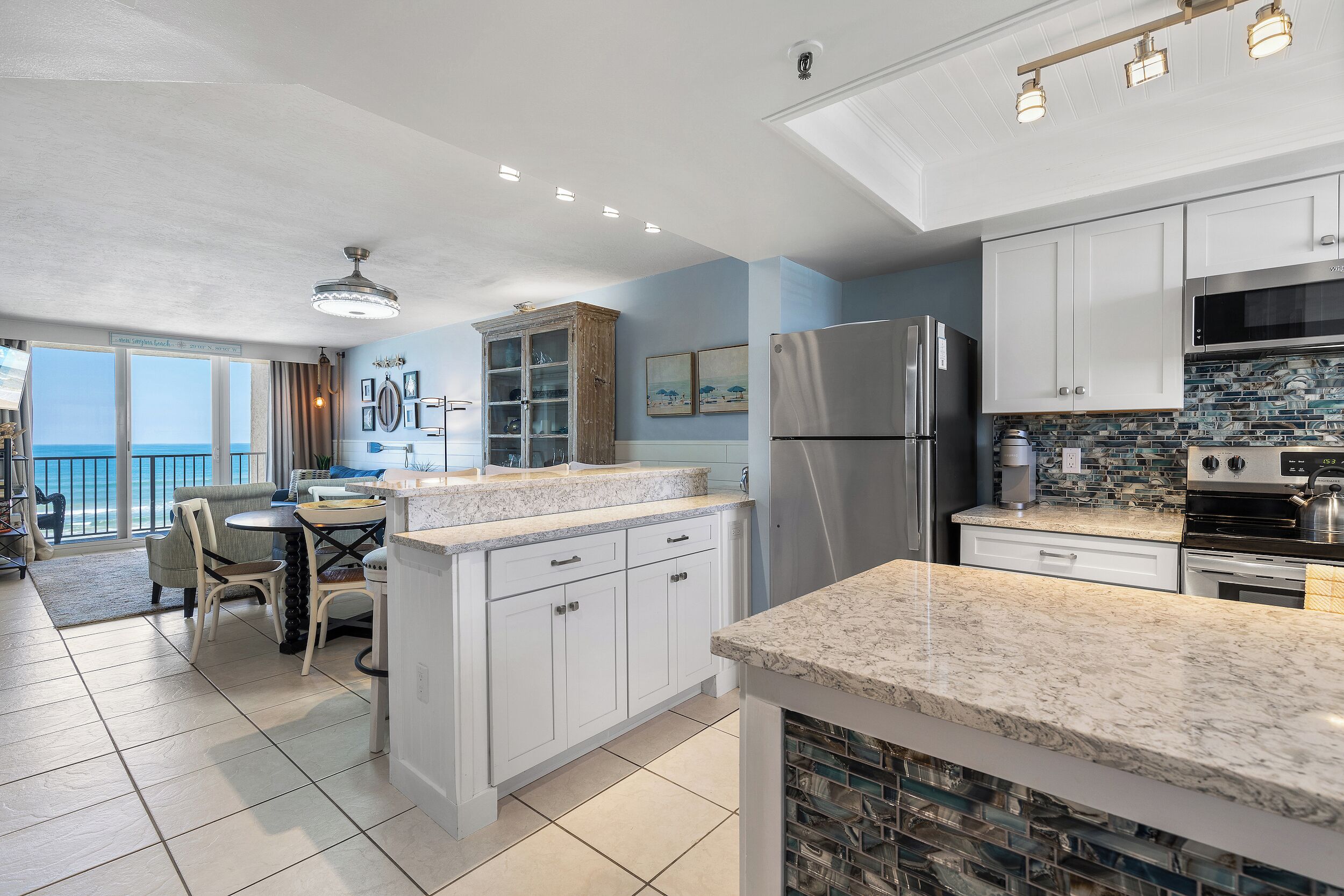 Condo, Multiple Beds, Balcony, Ocean View (Oceania Beach Club 603) | Private kitchen