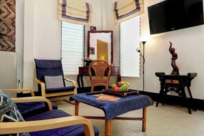 Suite clásica, vista al jardín | Wifi gratis