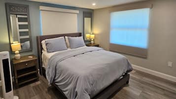 4 bedrooms, iron/ironing board, free WiFi, bed sheets