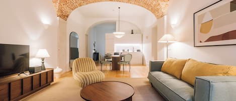 Classic Apartment | Living area