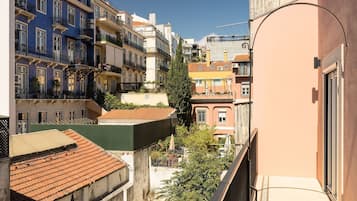 Classic Apartment, Balcony, River View | Interior