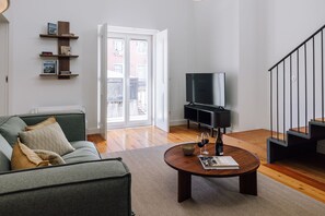 Classic Apartment, Balcony, River View | Living area