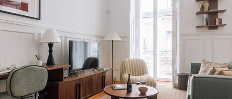 Classic Apartment | Living area