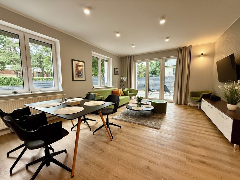 Modern Villa & Private Garden - Fully Renovated 2025 - Warsaw