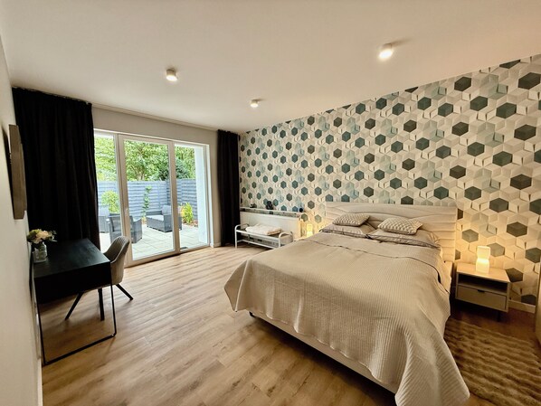 2 bedrooms, desk, iron/ironing board, free WiFi