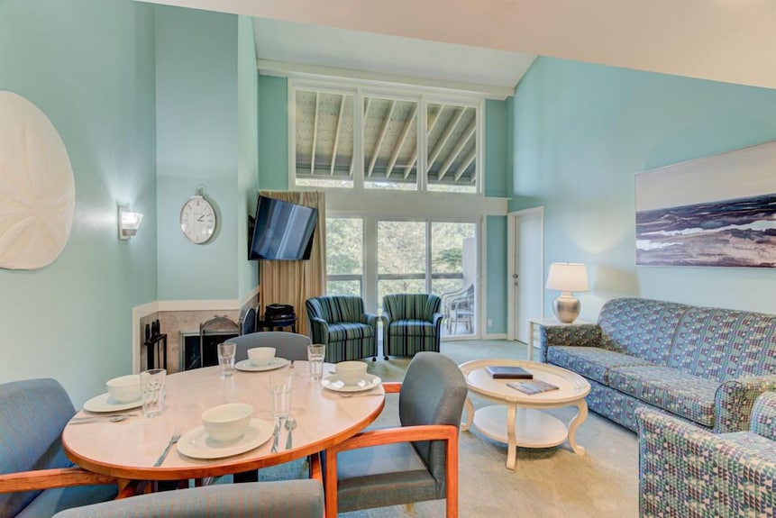 Forest-view Loft W/ Full Kitchen | Sleeps 4 - Oregon