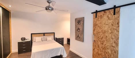 2 chambres, fer et planche à repasser, accès Internet