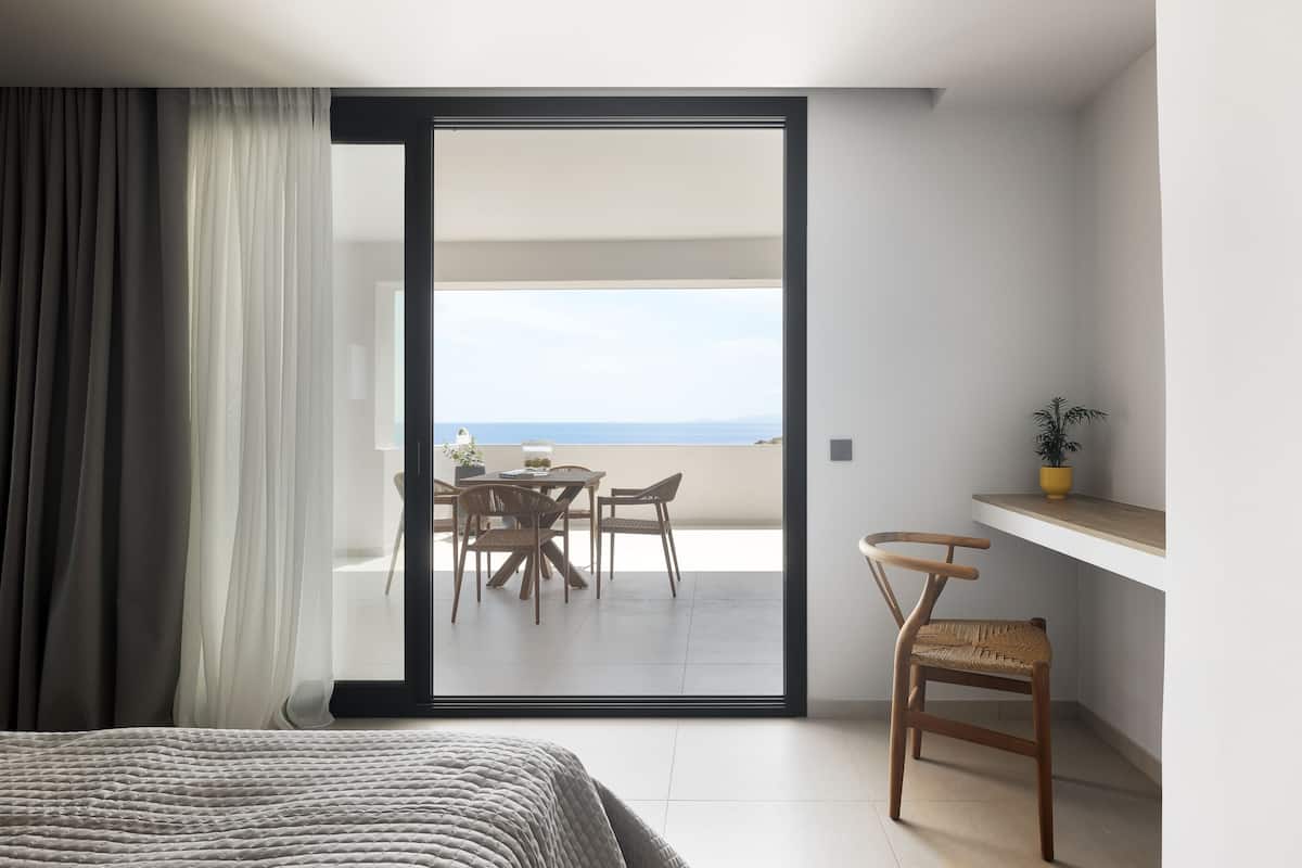 Suíte, 2 quartos, vista para o mar | Frigobar, cofres nos quartos, quartos à prova de som