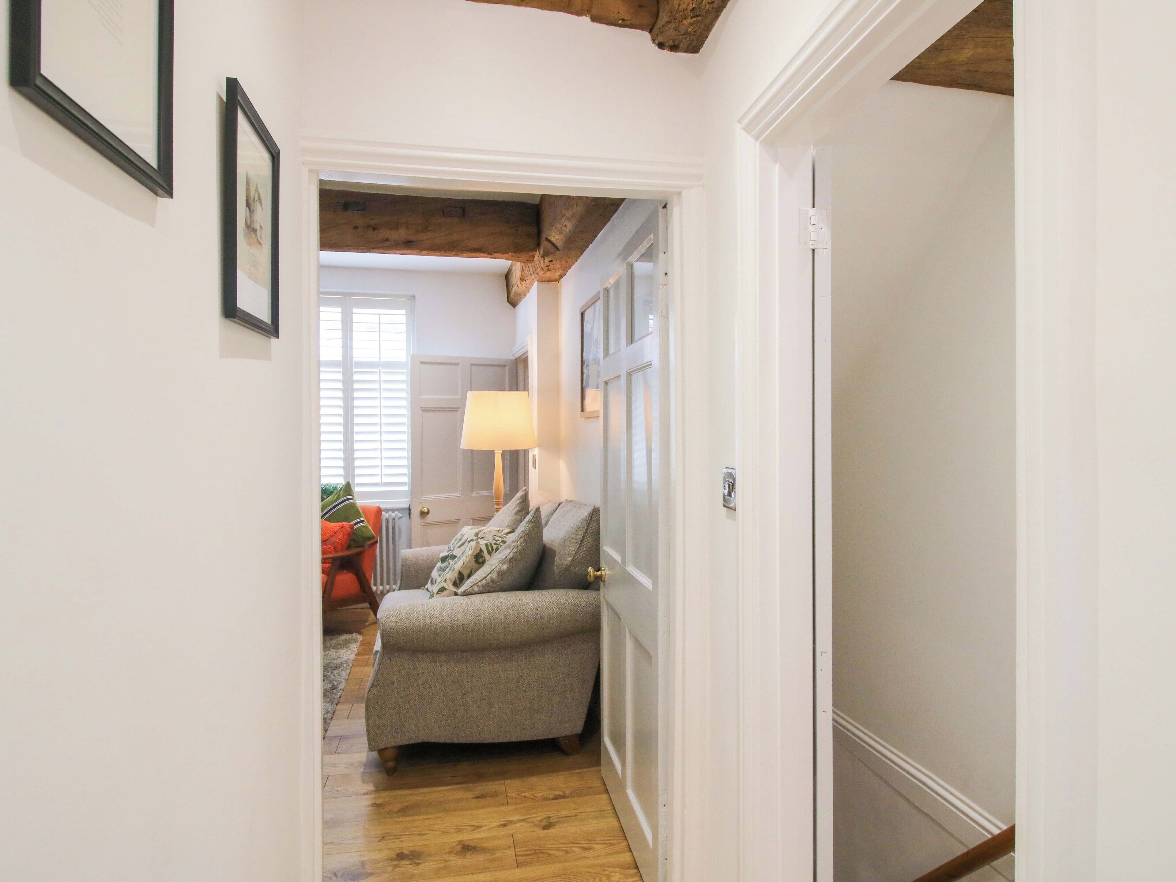 المنشأة من الداخل