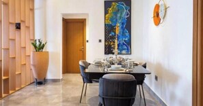 Dining - Charming 4-bedroom/ 2 units (Accra)