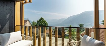 Luxury apartments in the center of Dorf Tirol-quiet location. 203
