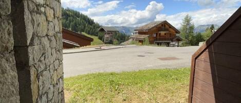 Enceinte de lâhĂ©bergement