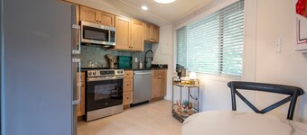 The Speak Easy, 2BR Condo by Velvet Ditch Villas