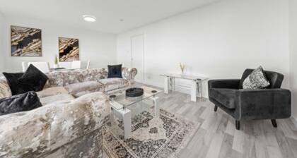 3BR Home in Kilmarnock Sleeps 6