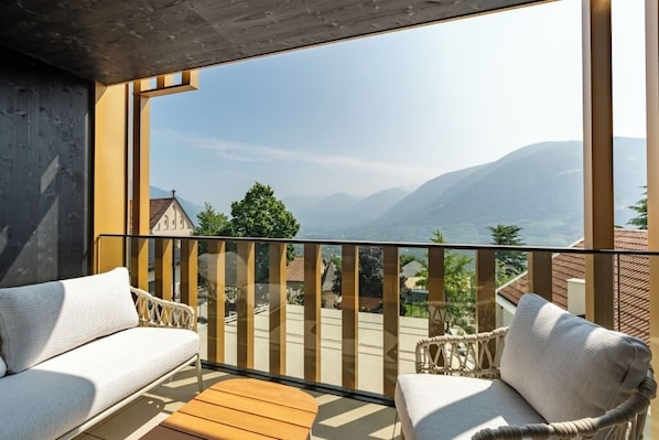 Property grounds - Luxury apartments in the center of Dorf Tirol - quiet location. 201 (Dorf Tirol,)