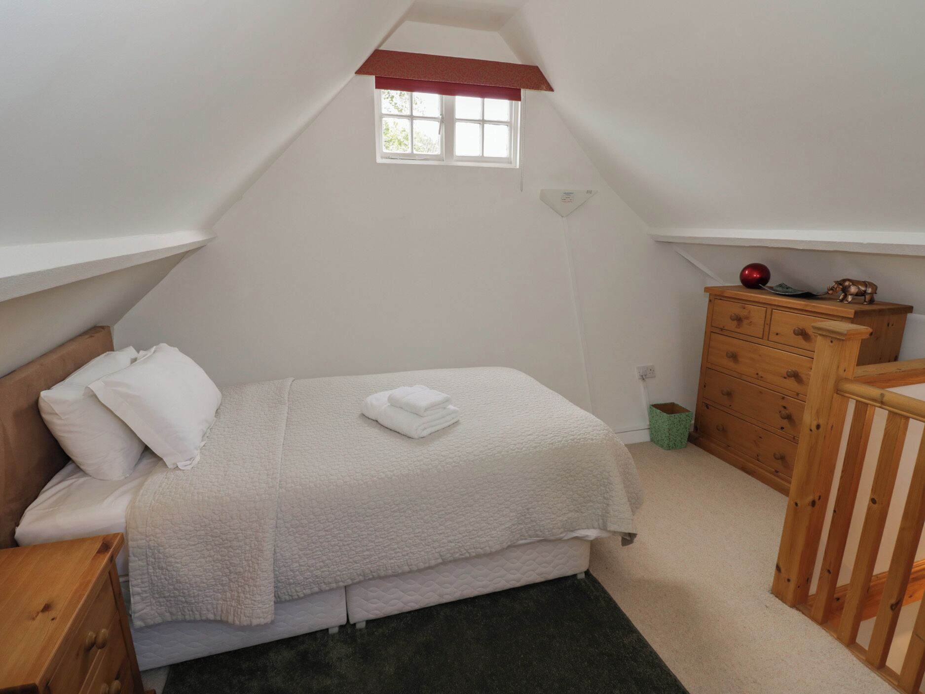 2 bedrooms, individually decorated, individually furnished, free WiFi
