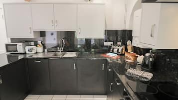 Geschirrspüler, Kochgeschirr/Geschirr/Besteck