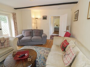 Living area - Hillside Cottage (Monmouth)
