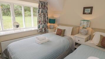 4 bedrooms, individually decorated, individually furnished, free WiFi