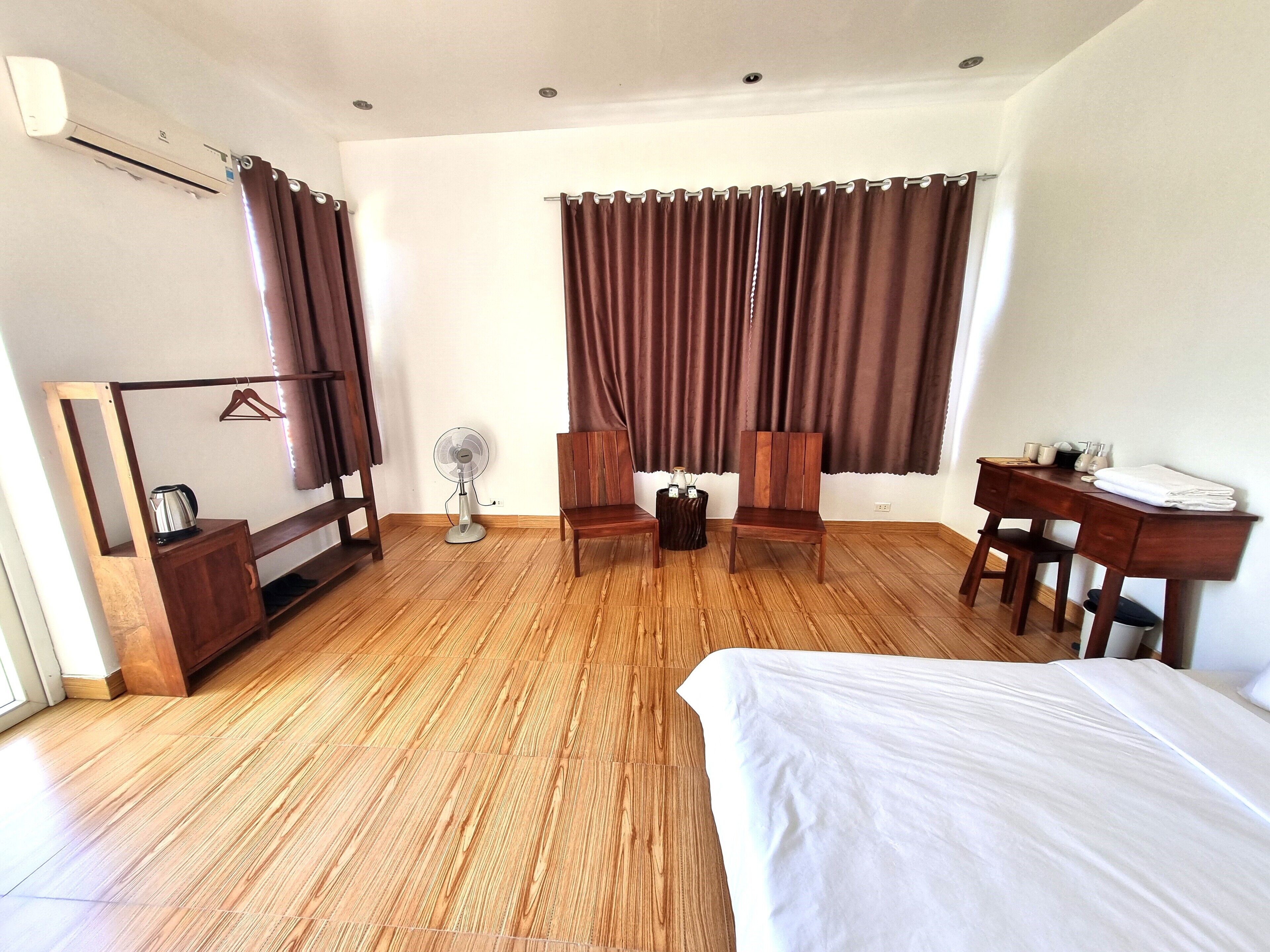 9 Schlafzimmer, Internetzugang