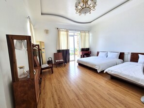 9 camere, accesso a Internet