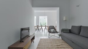 TV - Jardim do Embaixador 1BDR Apartment by LovelyStay (Lisbon)