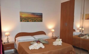 2 habitaciones, tabla de planchar con plancha y wifi gratis 