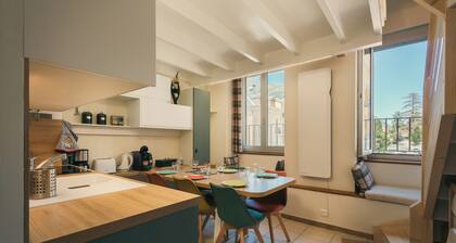 DUPLEX COMFORT MOUNTAIN VIEW - EVERYTHING ON FOOT - YOUR WELLNESS GETAWAY STARTS HERE