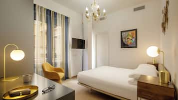 Habitación doble clásica, 1 cama Queen size | Ropa de cama de alta calidad, edredón y minibar
