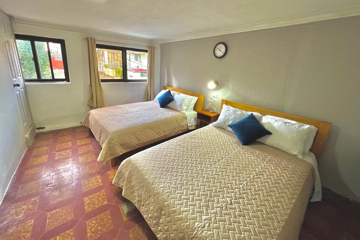 Basic Double Room, 2 Double Beds