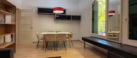 Apartment (2 Bedrooms) | Living area | TV