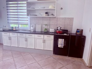 Economy Studio, Garden View | Free WiFi