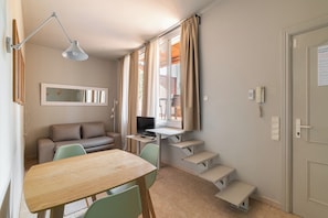 Apartment (1 Bedroom) | Interior