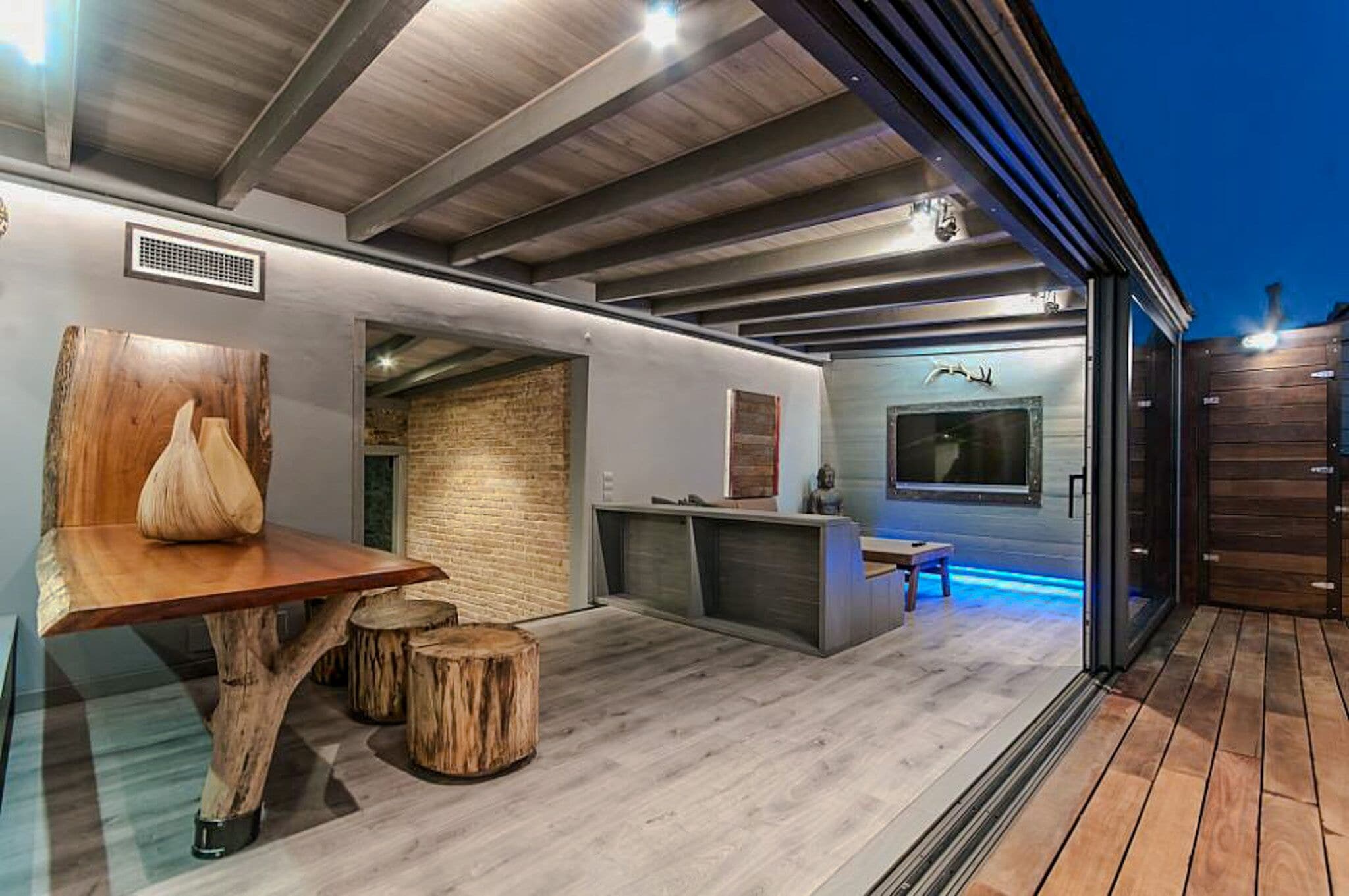 Fachada de la propiedad