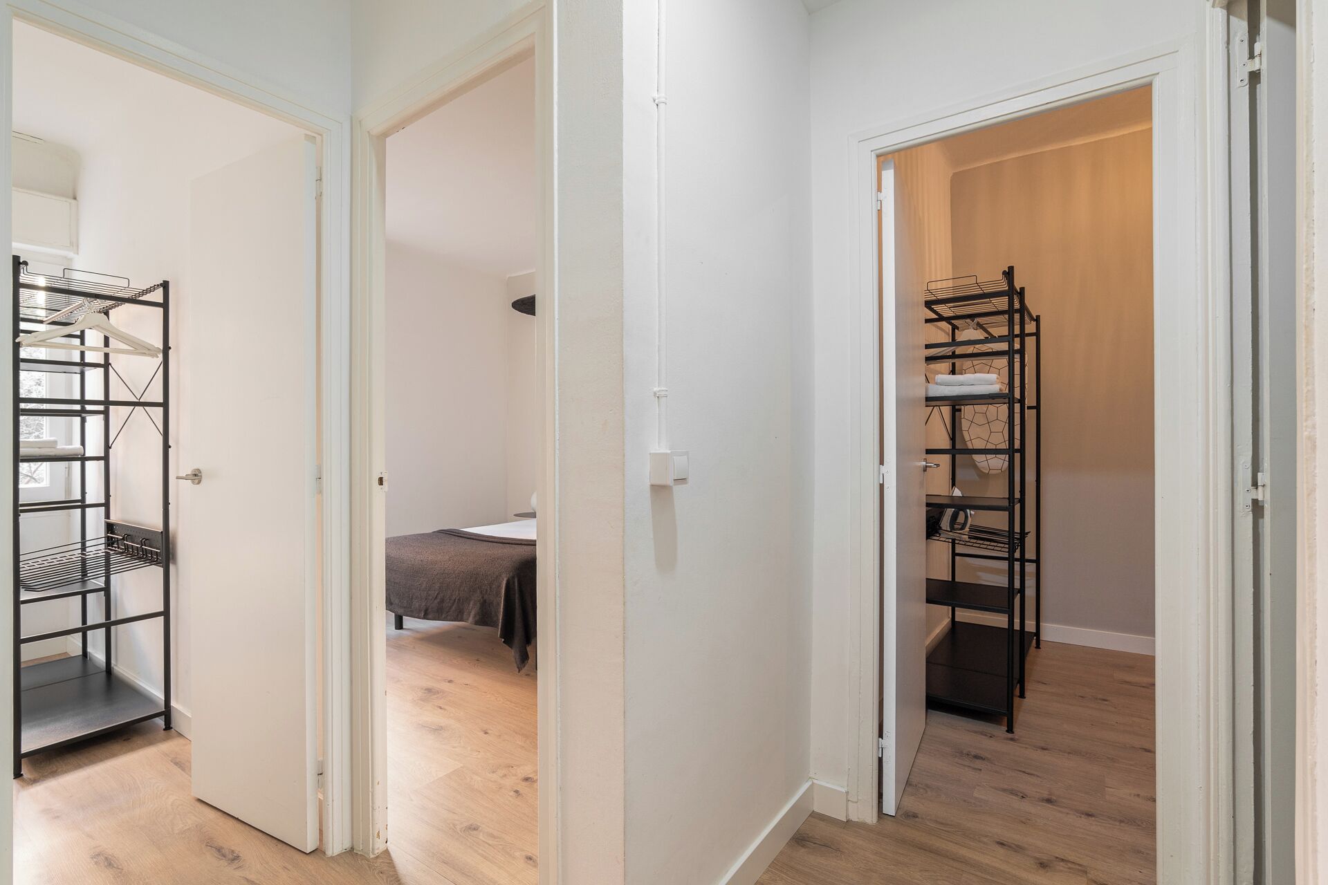 Apartment (4 Bedrooms) | 4 bedrooms, iron/ironing board, bed sheets