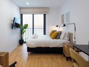 Apartment (1 Bedroom) | 1 bedroom, premium bedding, down comforters, iron/ironing board - Stay U-nique Apartments Albeniz BCN (L'Hospitalet de Llobregat)