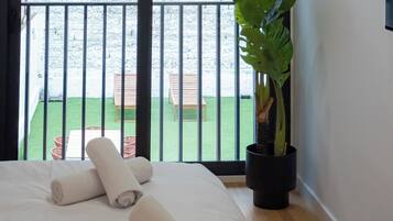 1 chambre, literie de qualité supérieure, couette en duvet d'oie