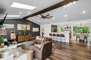 Smart TV, fireplace, video games