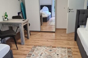 2 Schlafzimmer, Bügeleisen/Bügelbrett, WLAN, Bettwäsche