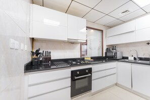 Apartment | 2 bedrooms, Internet - JVC Apartments Sleeps 5 in Great Location (Dubai)